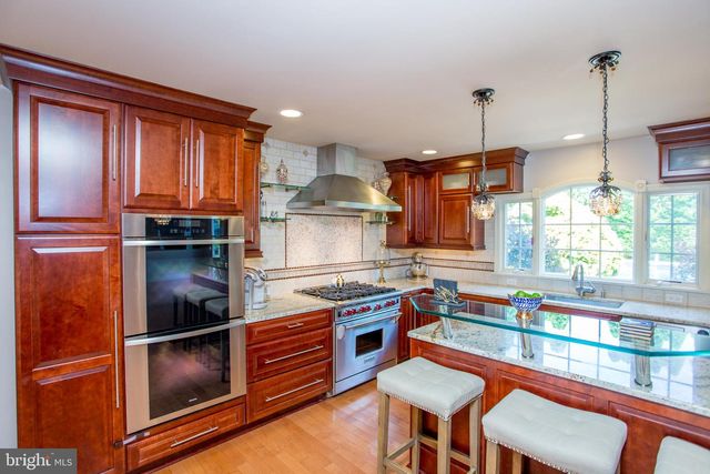 16 MARJORIE WAY, Hamilton, NJ 08690