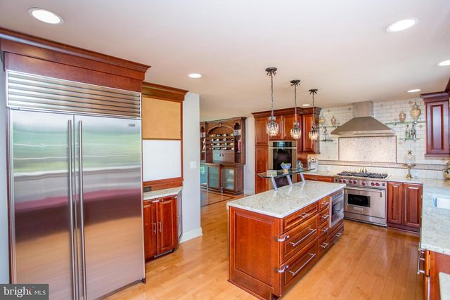 16 MARJORIE WAY, Hamilton, NJ 08690