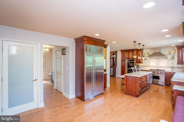 16 MARJORIE WAY, Hamilton, NJ 08690