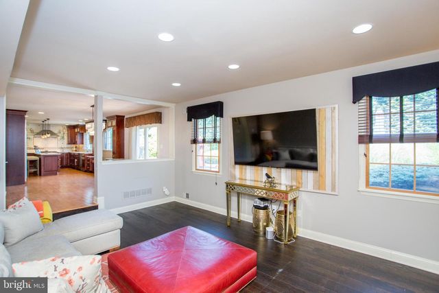 16 MARJORIE WAY, Hamilton, NJ 08690