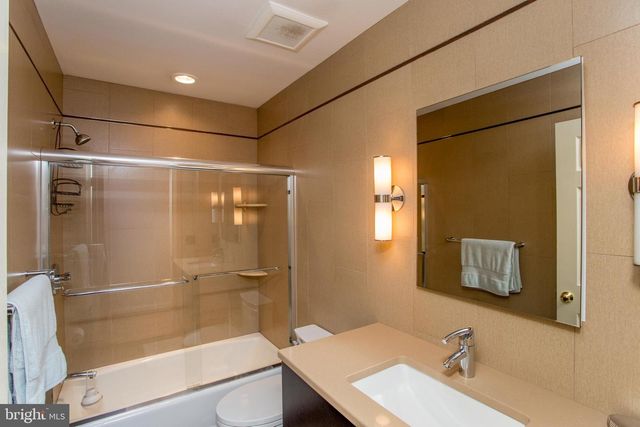 16 MARJORIE WAY, Hamilton, NJ 08690