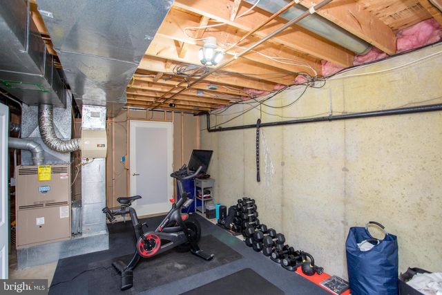 16 MARJORIE WAY, Hamilton, NJ 08690