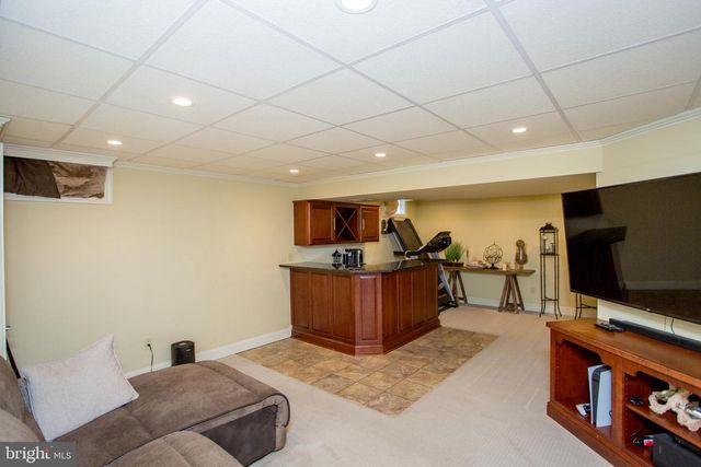 16 MARJORIE WAY, Hamilton, NJ 08690