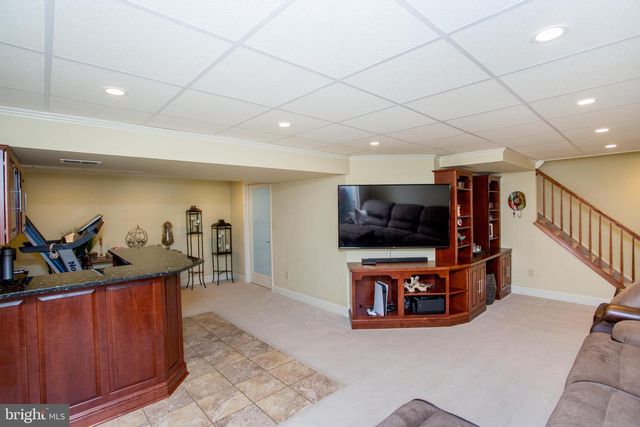 16 MARJORIE WAY, Hamilton, NJ 08690