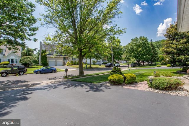 16 MARJORIE WAY, Hamilton, NJ 08690