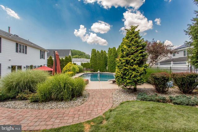 16 MARJORIE WAY, Hamilton, NJ 08690