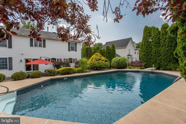 16 MARJORIE WAY, Hamilton, NJ 08690