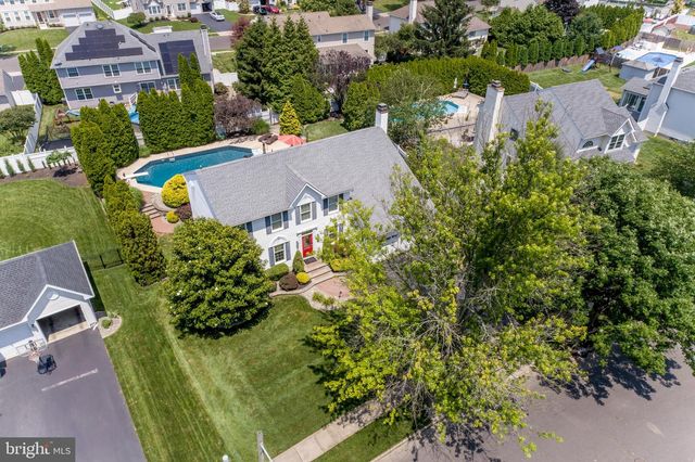 16 MARJORIE WAY, Hamilton, NJ 08690