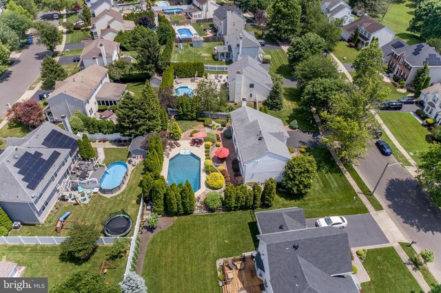 16 MARJORIE WAY, Hamilton, NJ 08690