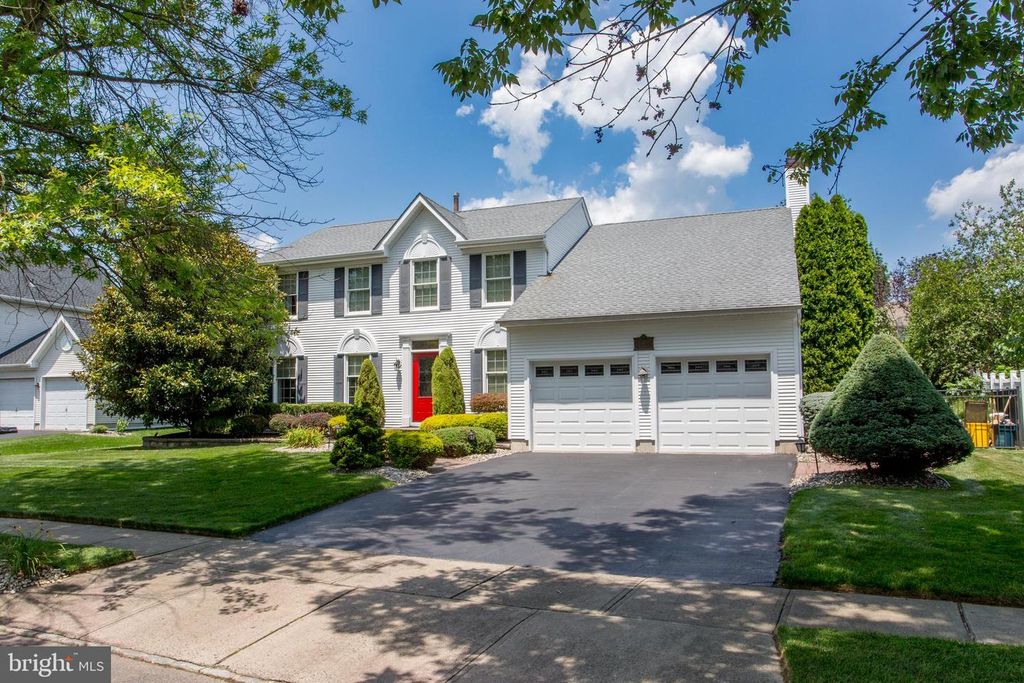 16 MARJORIE WAY, Hamilton, NJ 08690