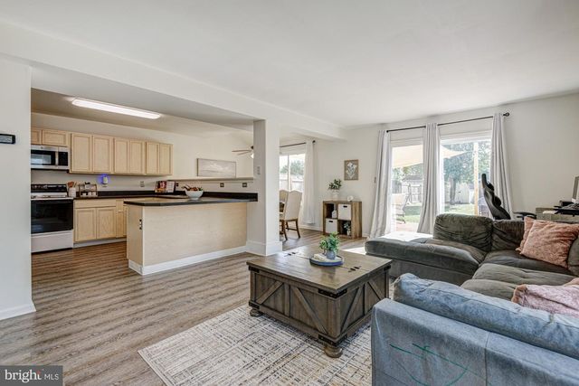 6 KIMBERLY DR, Middletown, DE 19709