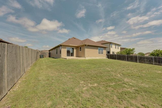 210 Cushman DR, Kyle, TX 78640