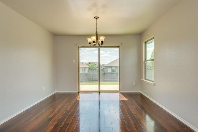 210 Cushman DR, Kyle, TX 78640