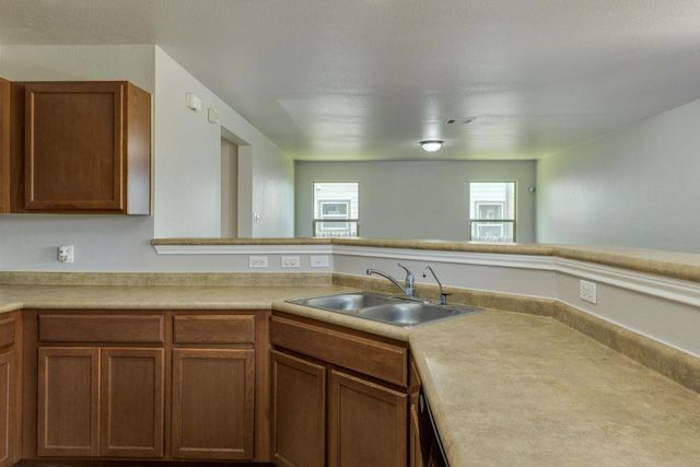 210 Cushman DR, Kyle, TX 78640