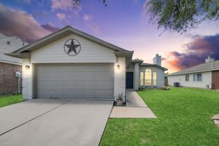 2511 Orchard Run Way, Fresno, TX 77545