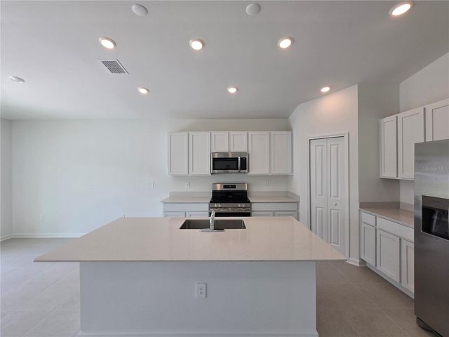 1582 LOXLEY TRAIL, Kissimmee, FL 34746