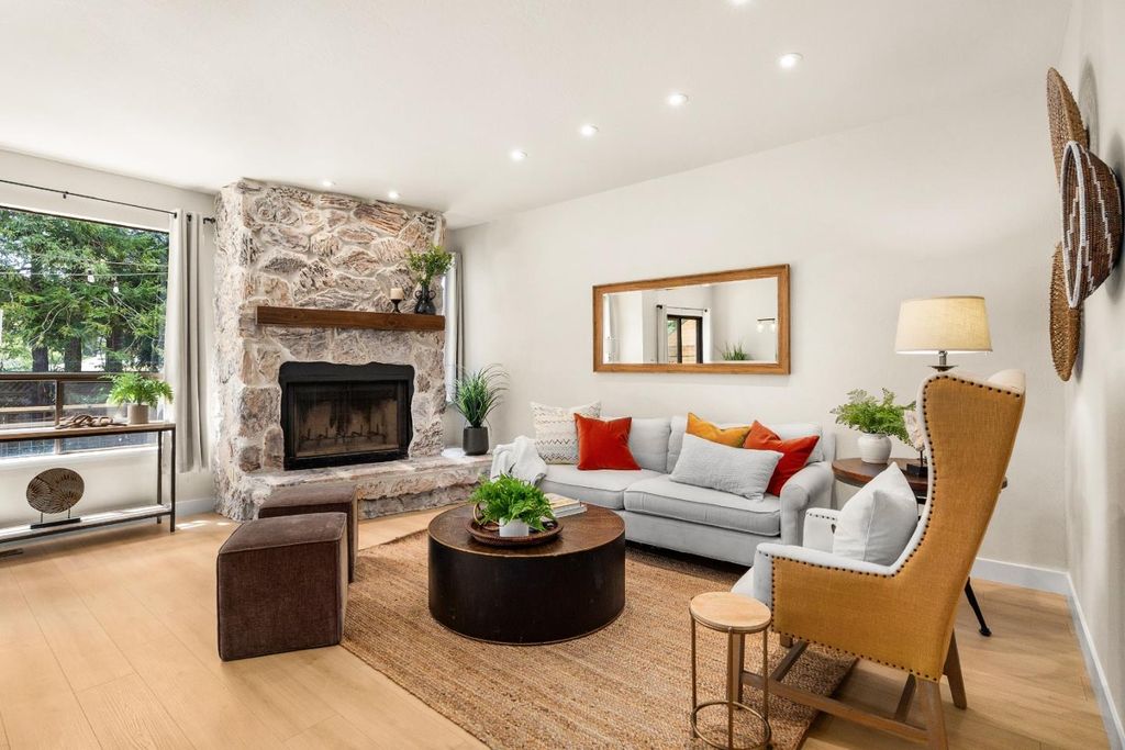 3047 Arlington Drive, Aptos, CA 95003