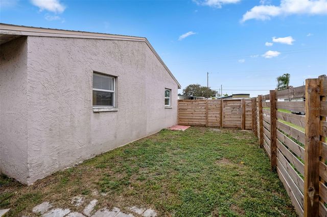 1285 S BETTY LANE, Clearwater, FL 33756