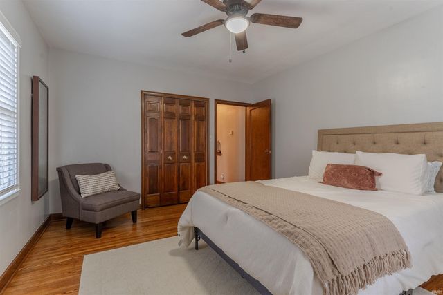 2323 E Mulberry Street, Evansville, IN 47714