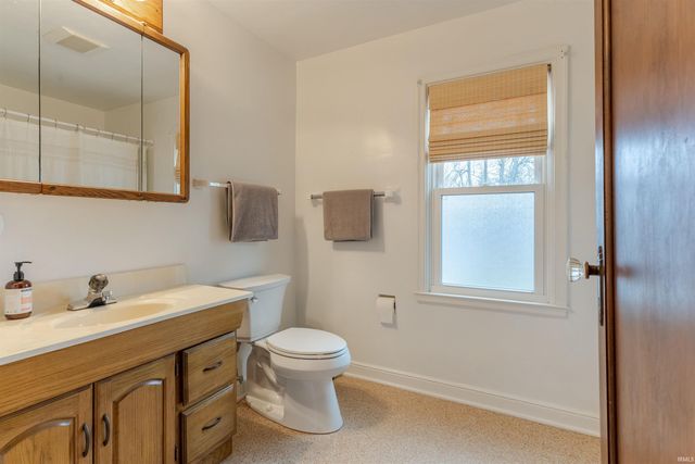 2323 E Mulberry Street, Evansville, IN 47714