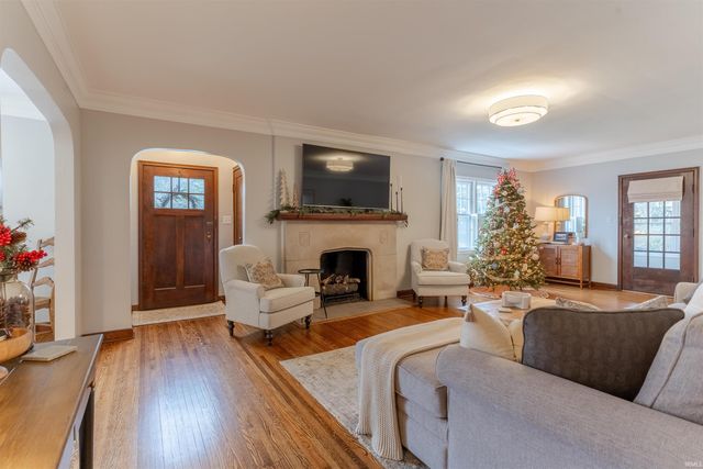 2323 E Mulberry Street, Evansville, IN 47714