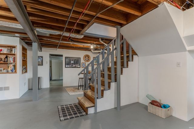 2323 E Mulberry Street, Evansville, IN 47714