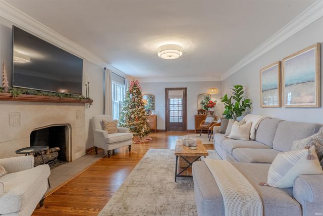 2323 E Mulberry Street, Evansville, IN 47714