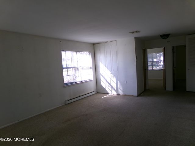 300A W Malvern Court A, Lakewood, NJ 08701