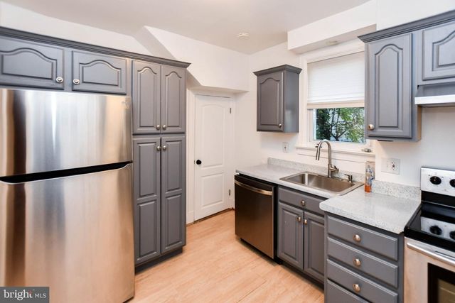1308 45TH PL SE, Washington, DC 20019