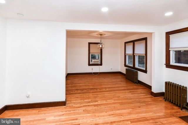 1308 45TH PL SE, Washington, DC 20019