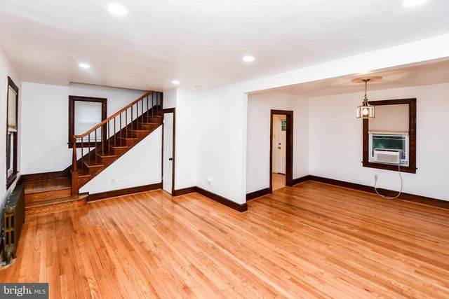 1308 45TH PL SE, Washington, DC 20019