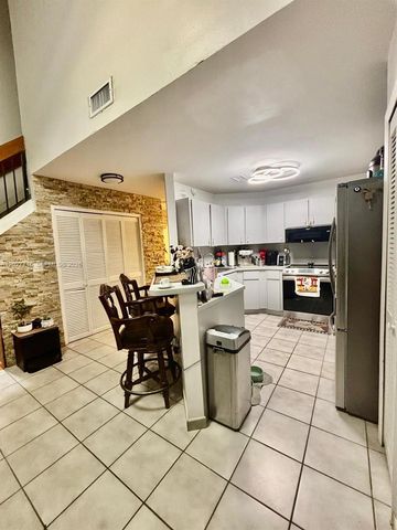 6492 SW 129th Ave, Miami, FL 33183