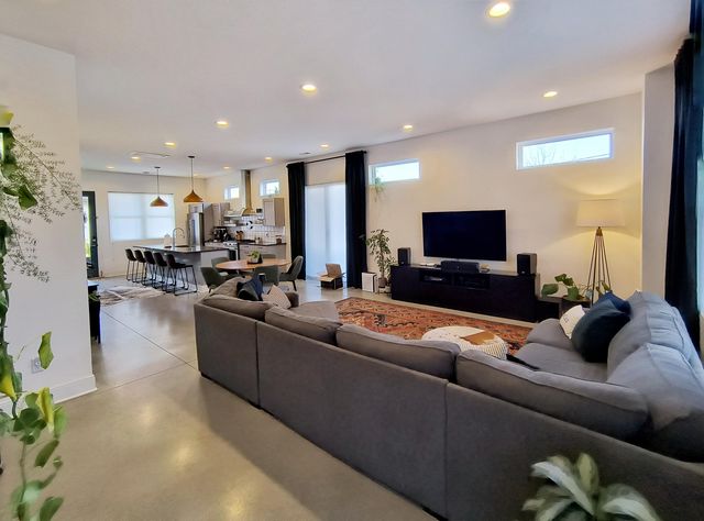 18 E 16th Street, Chattanooga, TN 37408