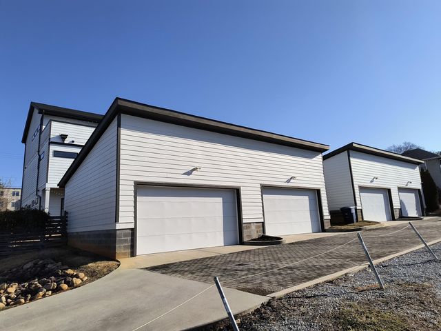 18 E 16th Street, Chattanooga, TN 37408