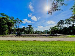 8106 92nd Avenue, Vero Beach, FL 32967