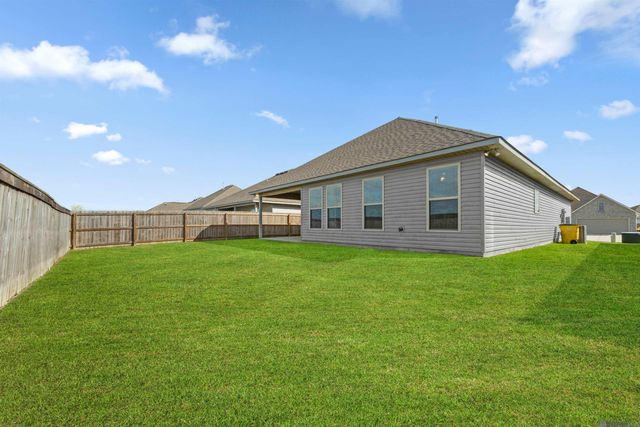 59710 Clifts Cove Dr, Plaquemine, LA 70764