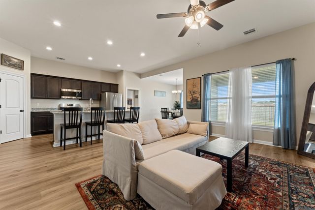 59710 Clifts Cove Dr, Plaquemine, LA 70764