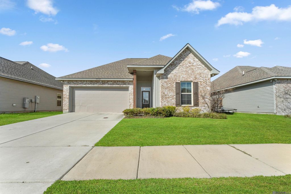 59710 Clifts Cove Dr, Plaquemine, LA 70764