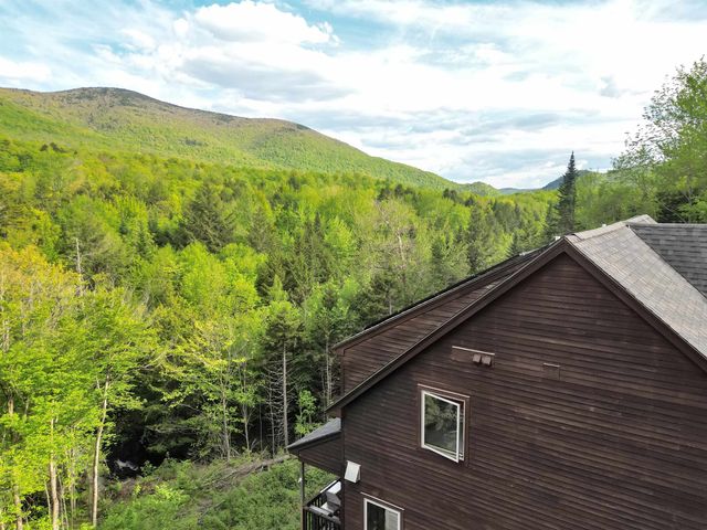 132 Lake Road, Warren, VT 05674