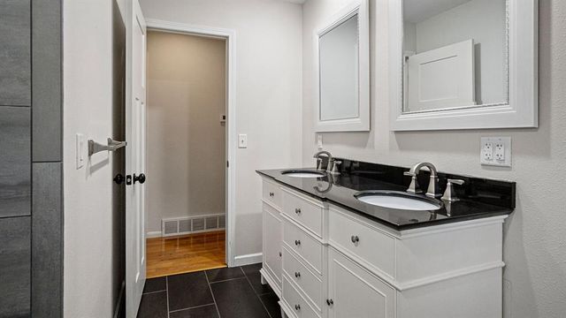 2936 Jupiter Avenue, Eau Claire, WI 54703