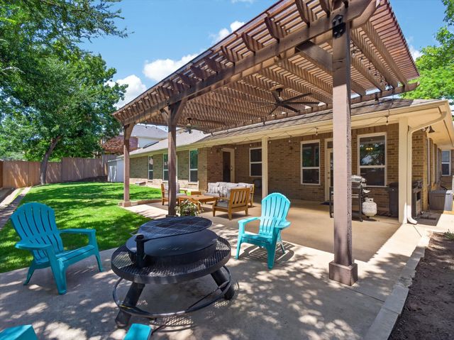 1515 Mission Hills Lane, Corinth, TX 76210