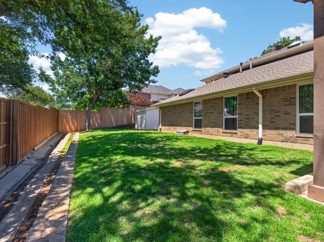 1515 Mission Hills Lane, Corinth, TX 76210