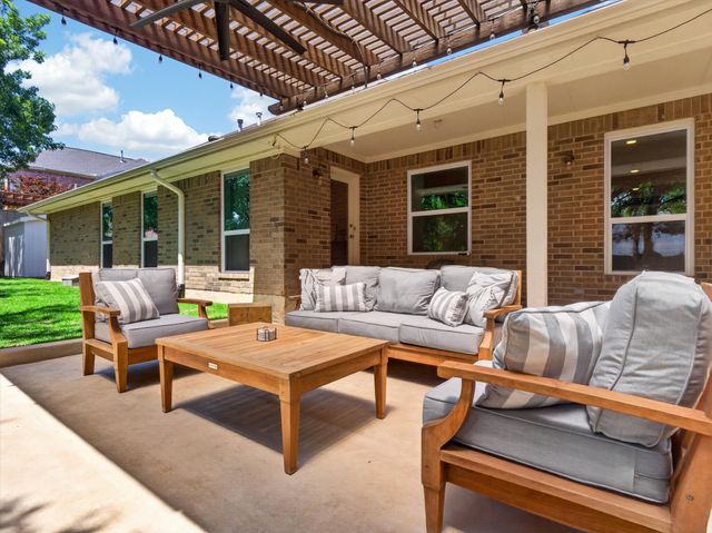 1515 Mission Hills Lane, Corinth, TX 76210