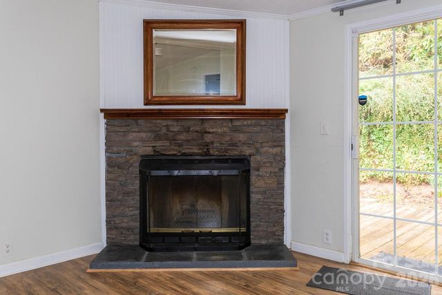 10 Savannah Circle, Leicester, NC 28748