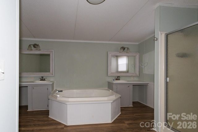 10 Savannah Circle, Leicester, NC 28748