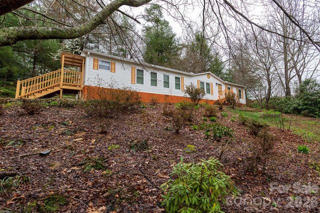 10 Savannah Circle, Leicester, NC 28748