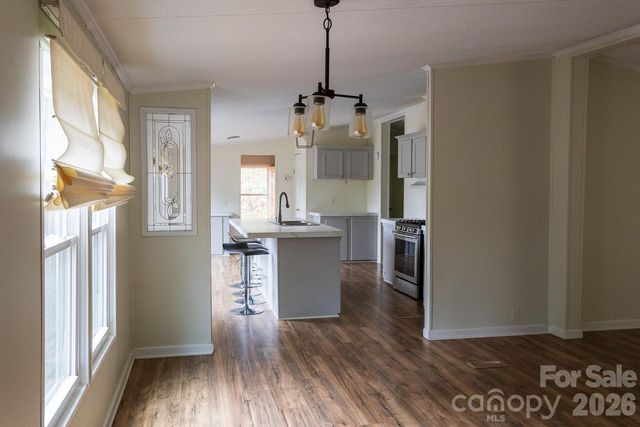 10 Savannah Circle, Leicester, NC 28748