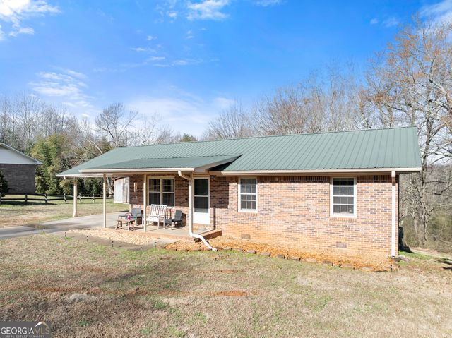 431 Clover Leaf Road, Cleveland, GA 30528