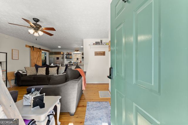 431 Clover Leaf Road, Cleveland, GA 30528