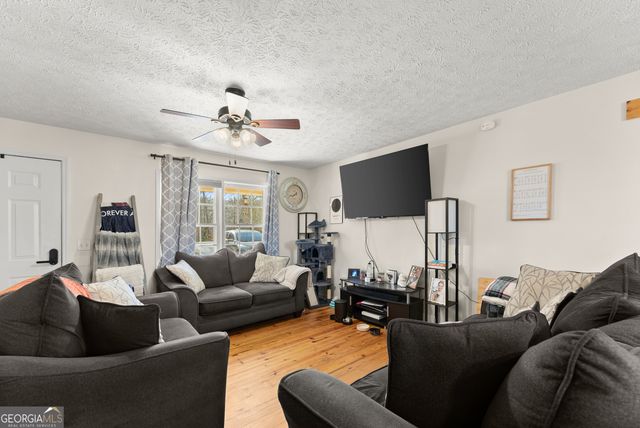 431 Clover Leaf Road, Cleveland, GA 30528